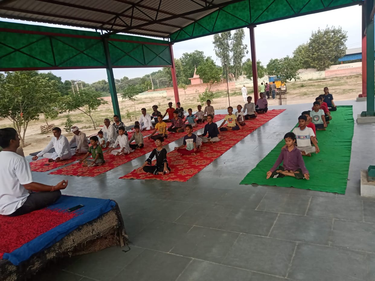 Now the attendance of yoga assistants will be recorded on Yoga Manak App, the number of seekers will also be recorded