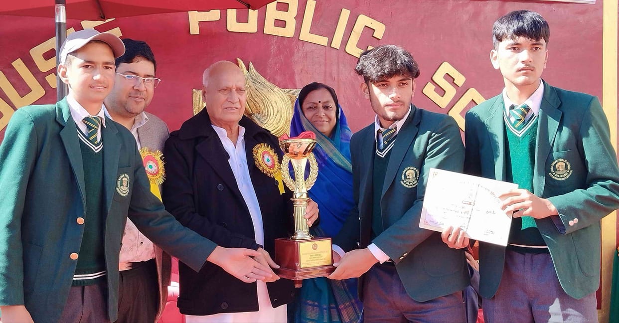 Agriculture Minister honored 54 meritorious students by giving them scholarship