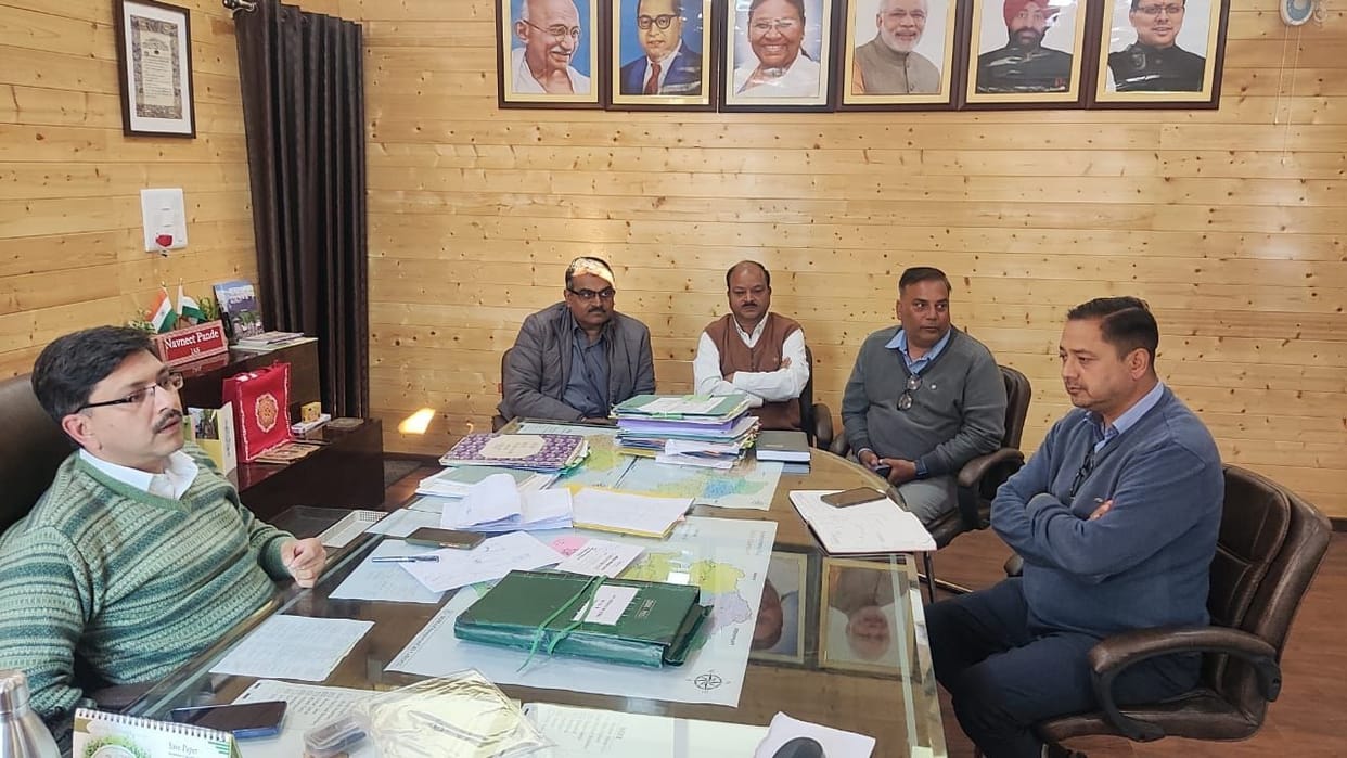 Make solid drainage arrangements in Tanakpur-Banbasa: DM