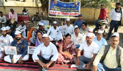 Farmer's paddy not weighed, BKU surrounds center