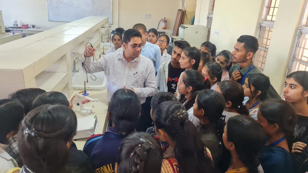 chemistry department organised workshop in ponta college