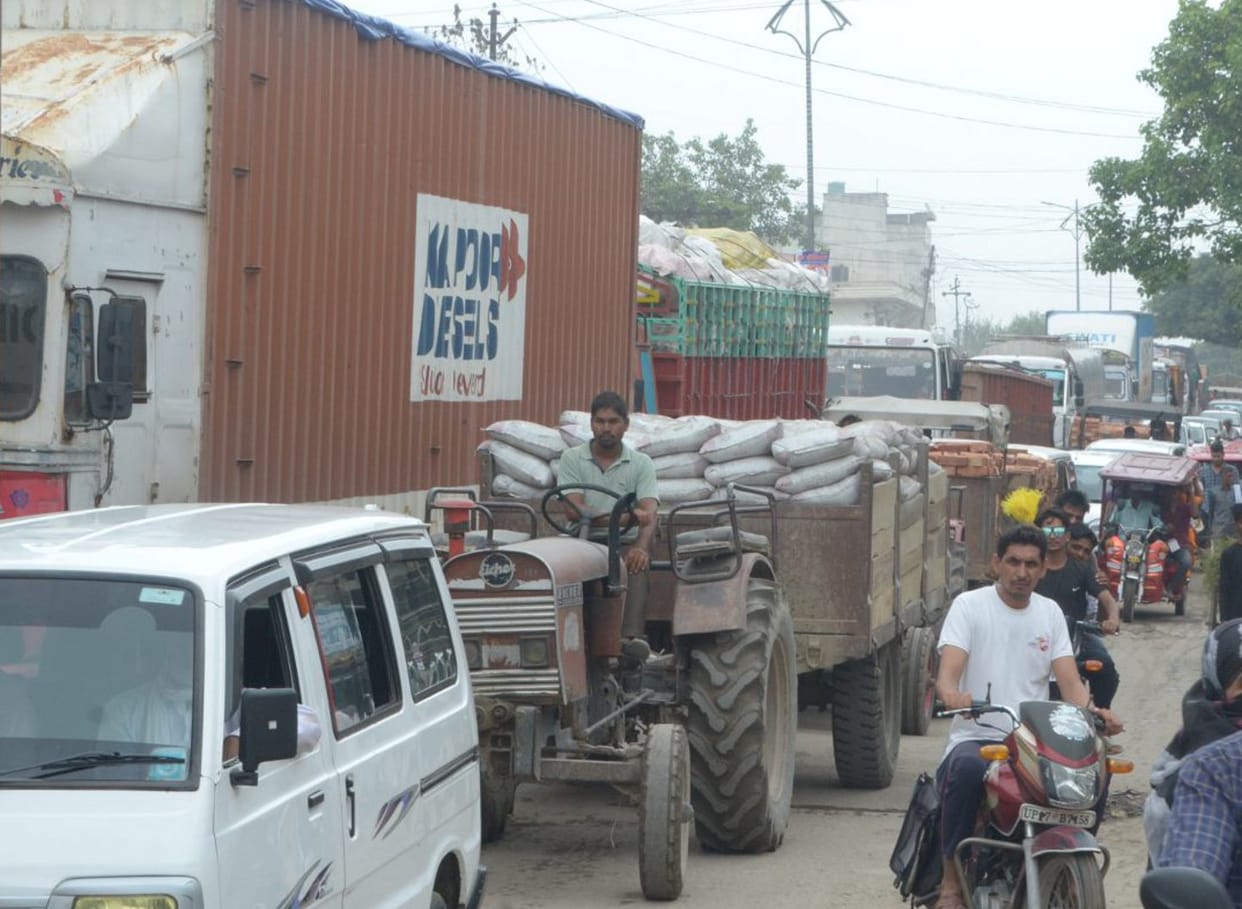 The city continues to struggle with traffic jams, drivers remain troubled