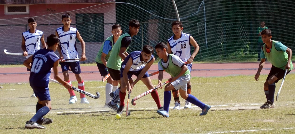 Hamirpur defeated Sujanpur 2-1 in hockey competition.