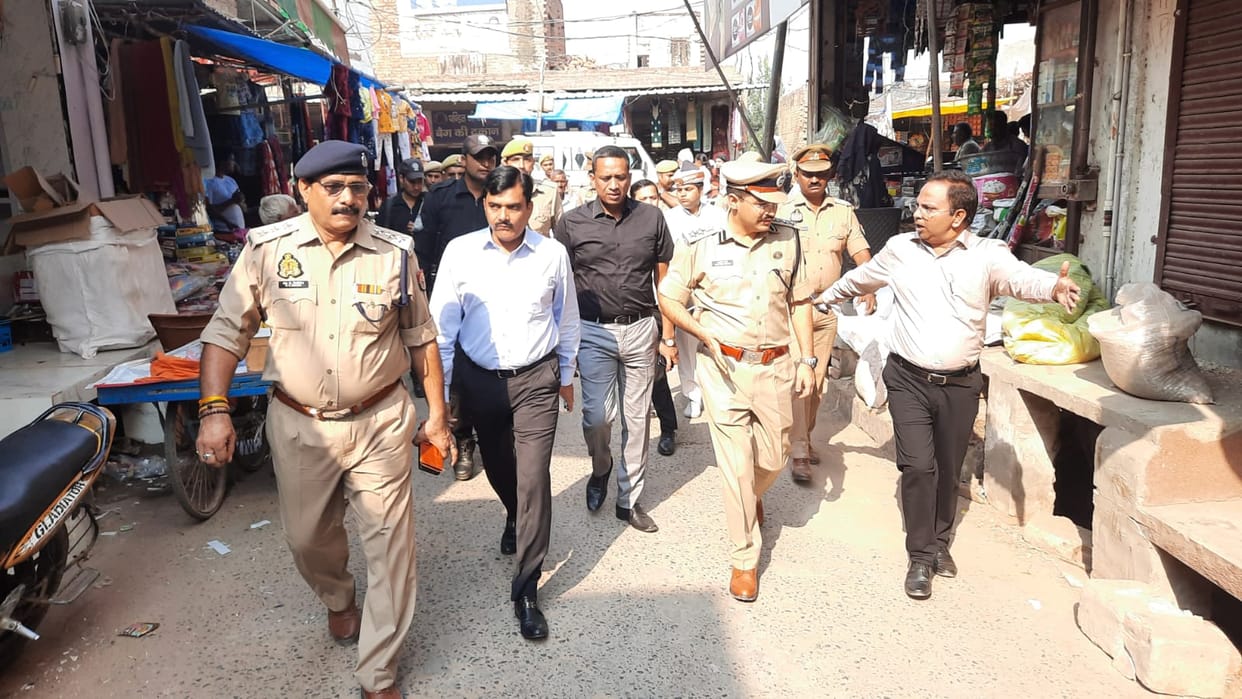 DM SSP saw the arrangements of Kali Shobha Yatra in Chandaus