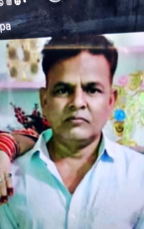 Principal dies due to car collision
