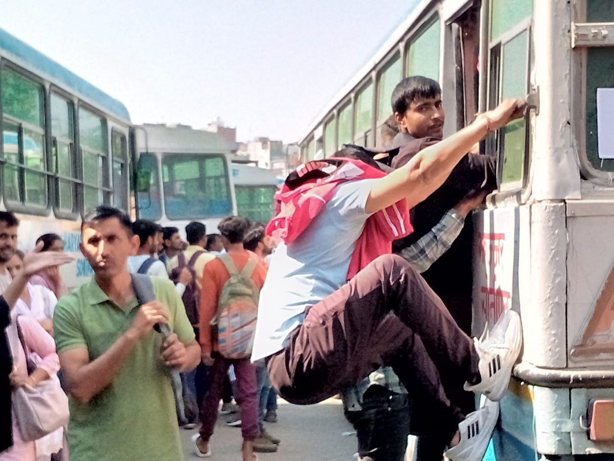 CET: Candidates kept distance from roadways buses, 81 buses sent to 7 districts