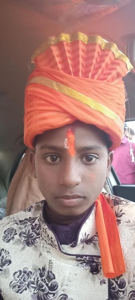 Barhaj: Student dies due to drowning in Saryu, four saved
