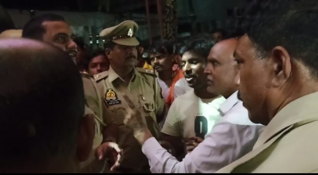 If the ban on darshan in the cave is not lifted, the idols will not be immersed.