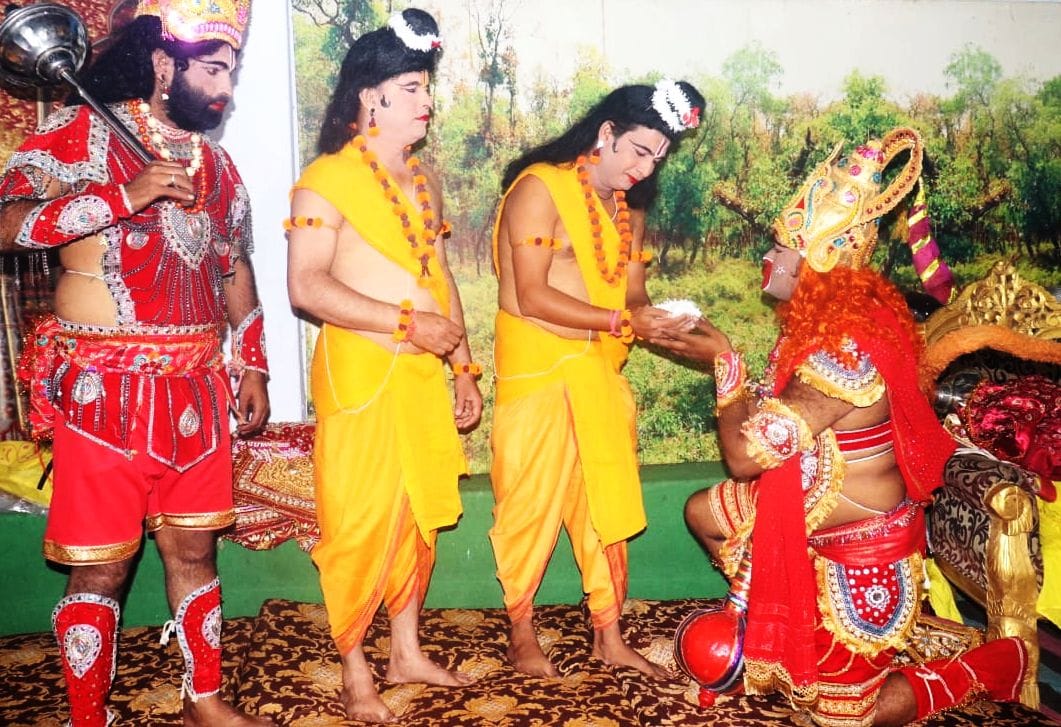 Hanumanji handed over Chudamani to Shri Ram