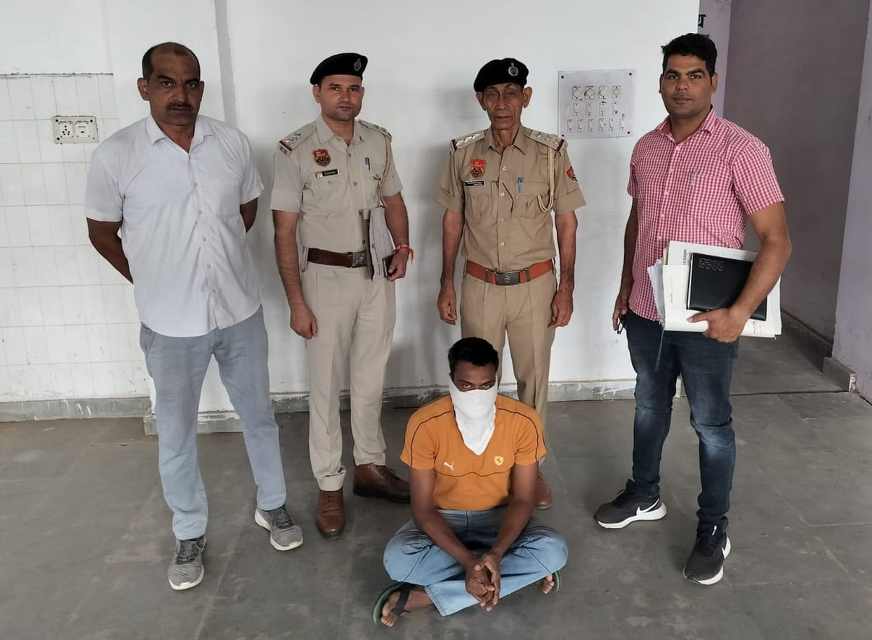 Henchman of Air Force paper solver gang caught after four years