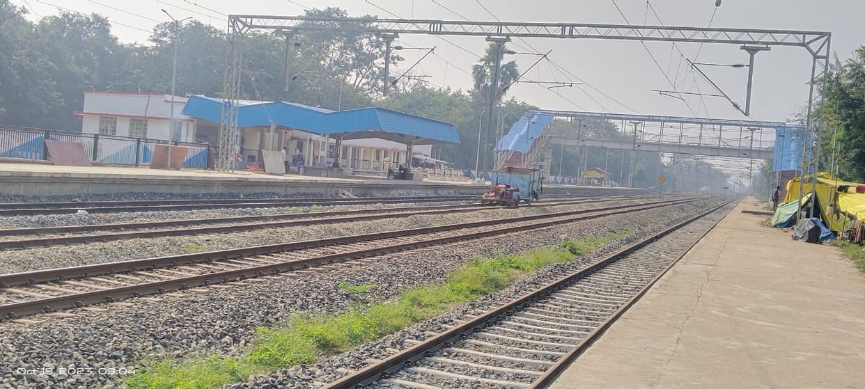 A network of railway lines is being laid at Pivkol railway station.