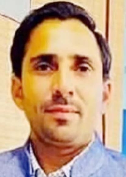 After six hours the body was taken out from the sand, cremated