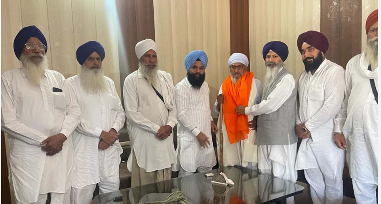 Baba Shubeg Singh's delegation met HSGMC Chief Jathedar Bhupinder Singh Assandh