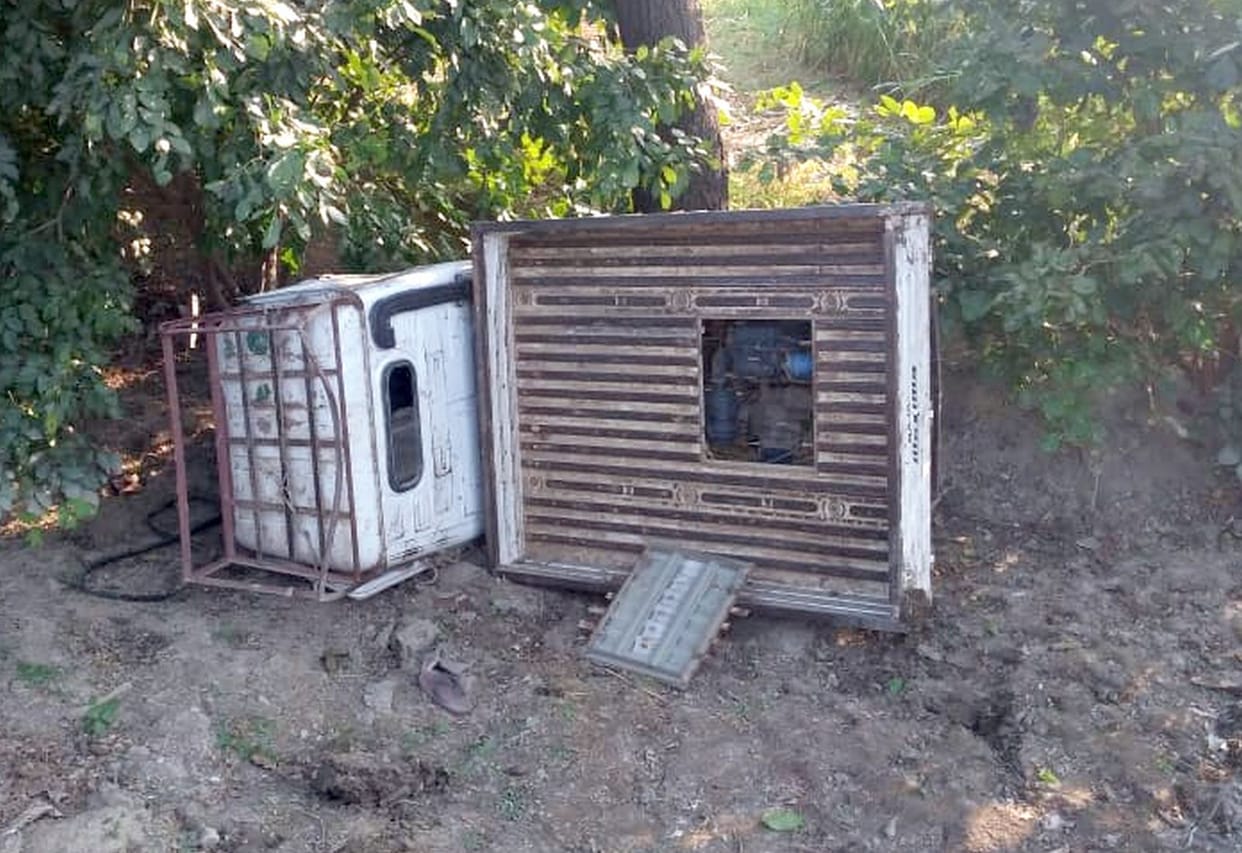 Race started on the highway, bus and tempo overturned in Khanti