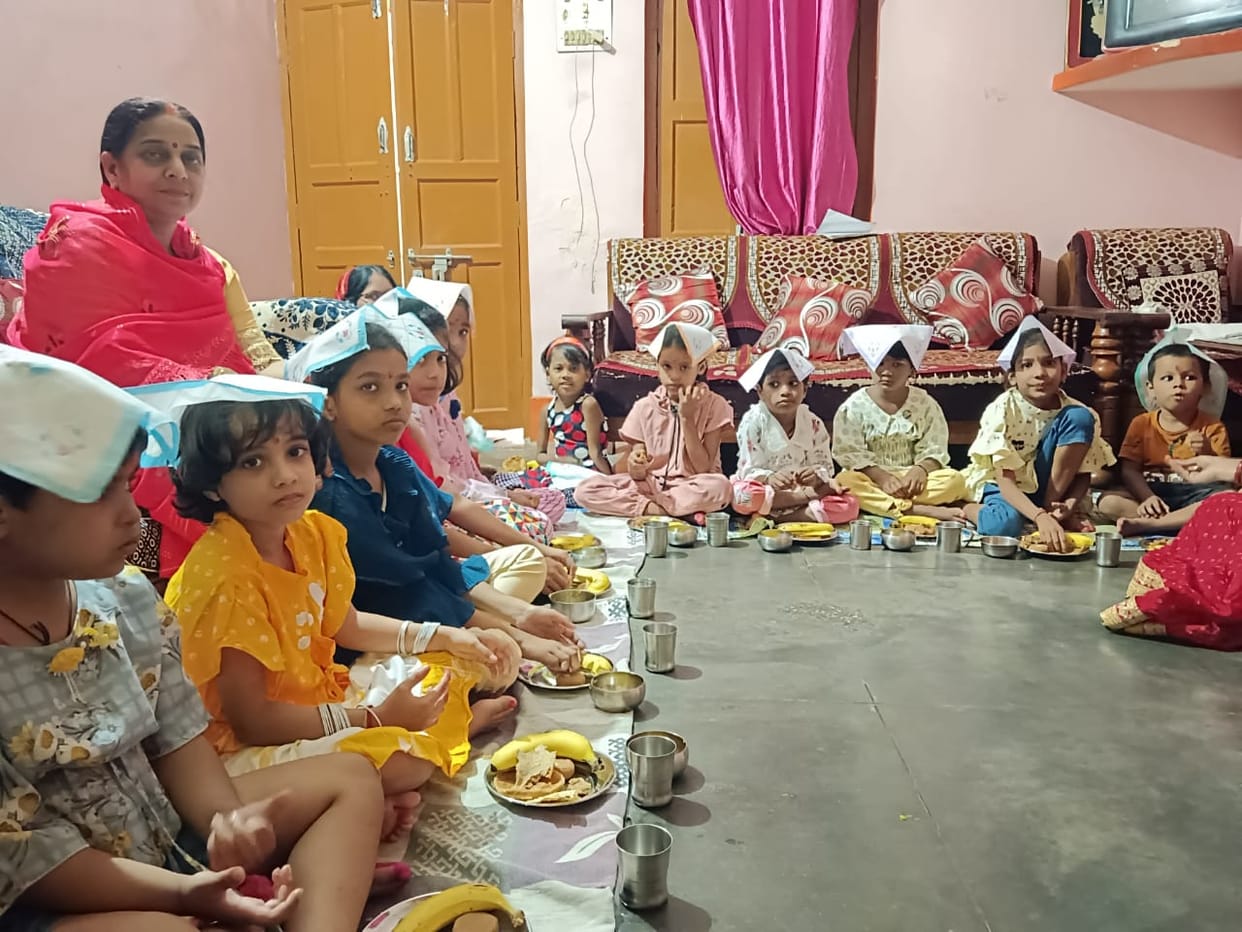 Girls were worshiped on Navami
