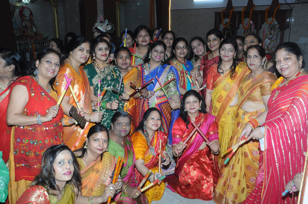 Women created a stir in Dandiya festival