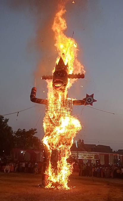 Killing of Ravana, chanting of Jaishree Ram...
