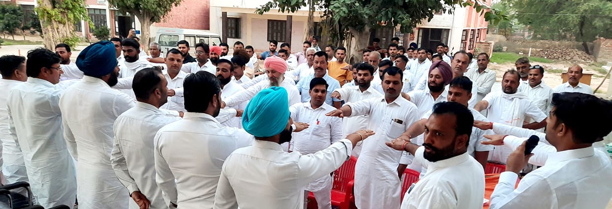 Sarpanches took oath, will not allow BJP-JJP candidates to enter villages to vote