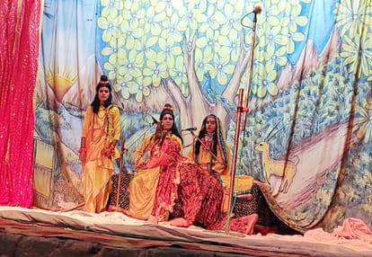 Laxman cut off Shurpanakha's nose on Ram's instructions.