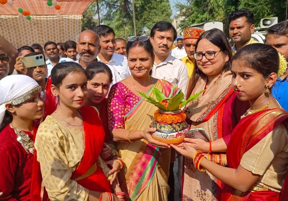 The fame of Meri Mati-Mera Desh remained from the block to the headquarters