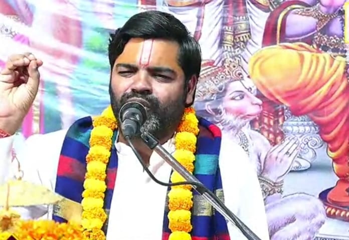 Kevat is at the forefront of the queue of devotees: Acharya Dheeraj Bhai