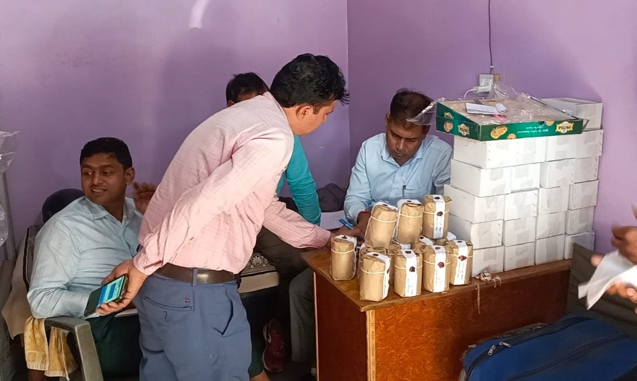 The team of Chief Minister Flying Squad and Food Safety Officer together raided the sweet warehouse.