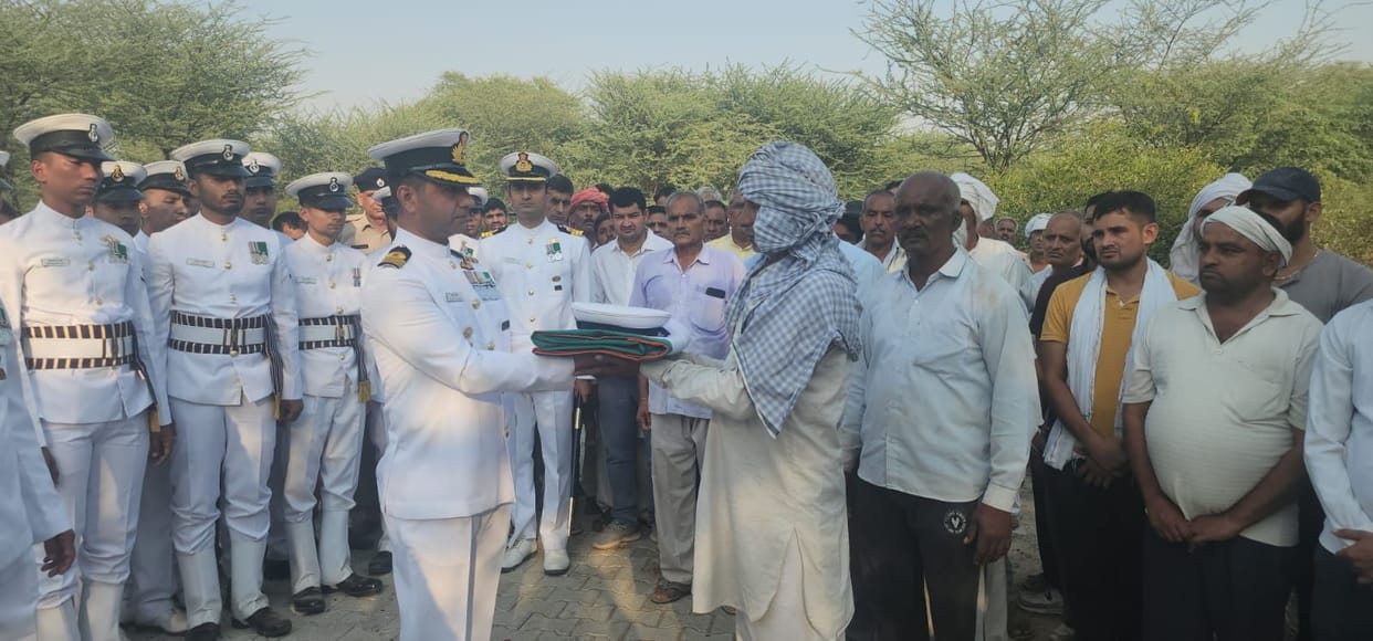 Last farewell given to Indian Navy soldier with tearful eyes