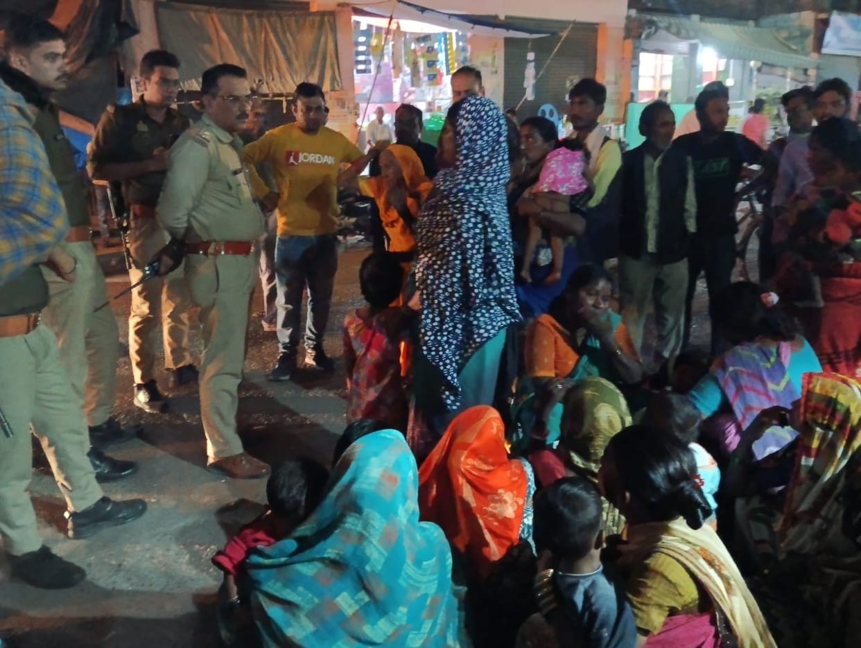 GRP lathicharged people sitting outside the railway premises