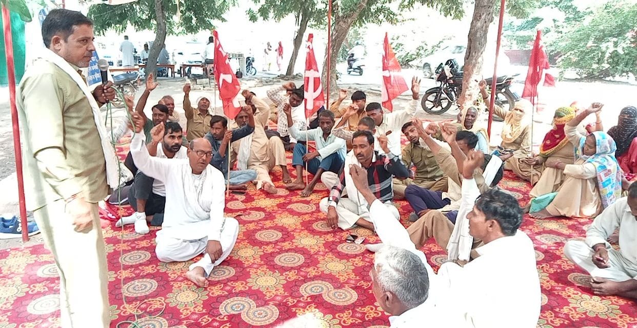 Rural sanitation workers extended the strike till November 3