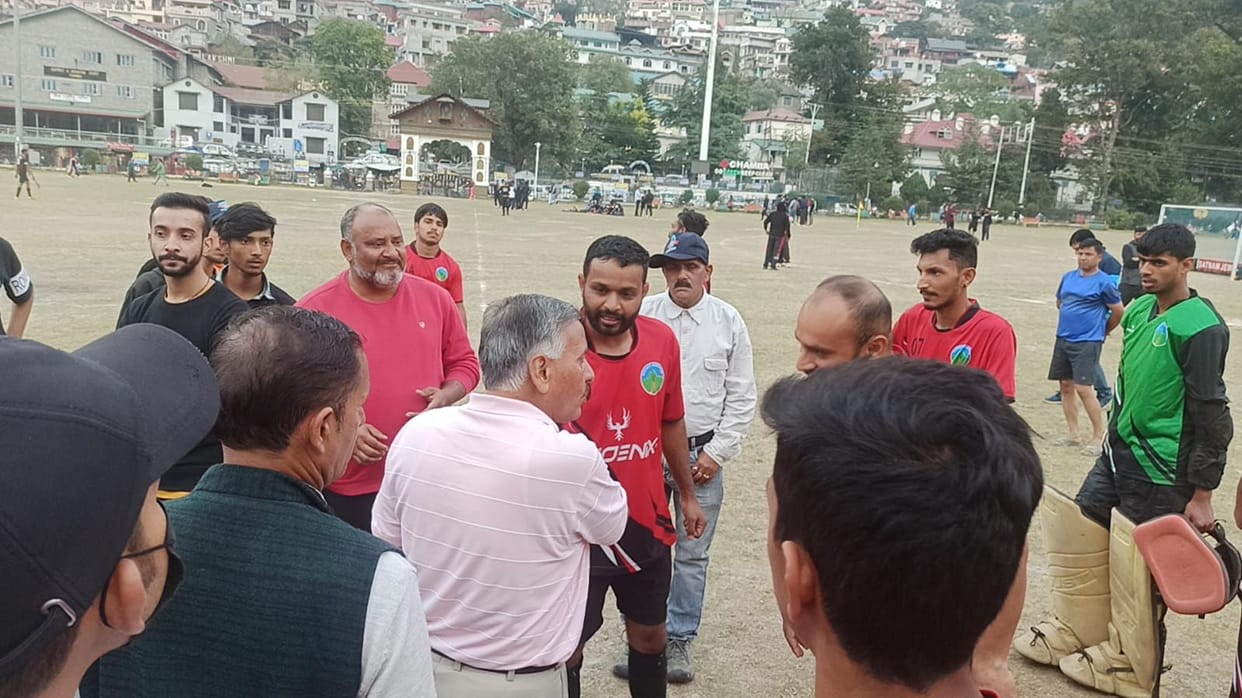 Controversy over goal scored in last six minutes, Hamirpur players left the field