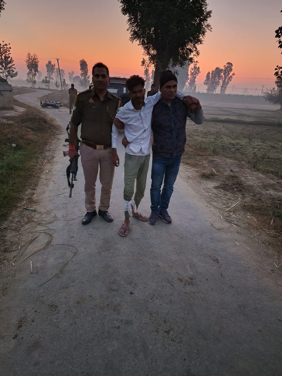Two miscreants got injured by bullet during encounter, looted goods recovered