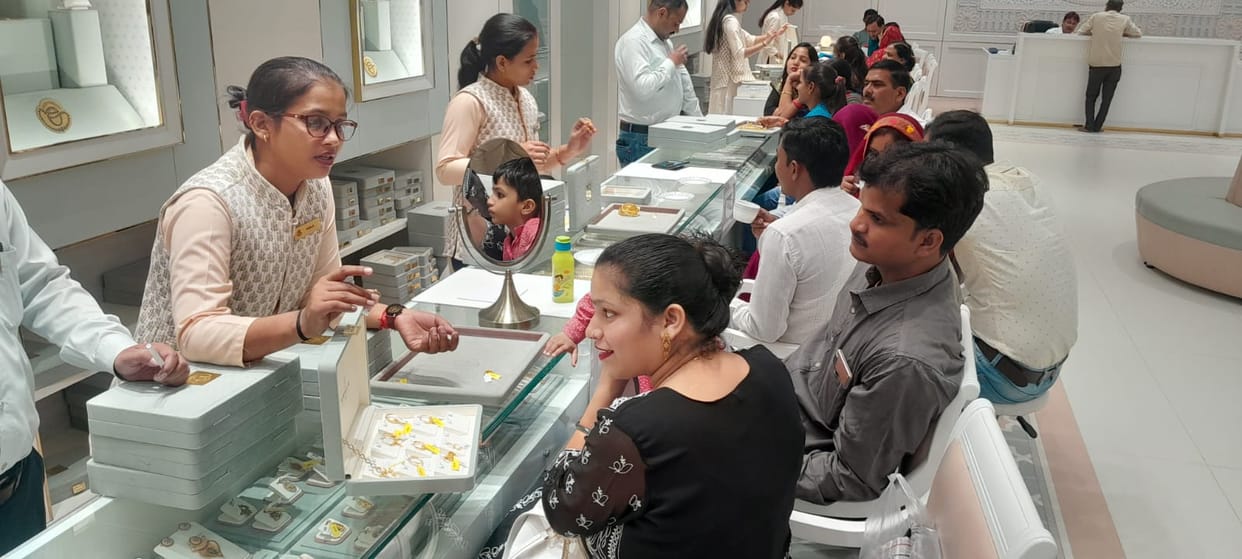 After Navratri, bullion trade got wings, silver boom started.
