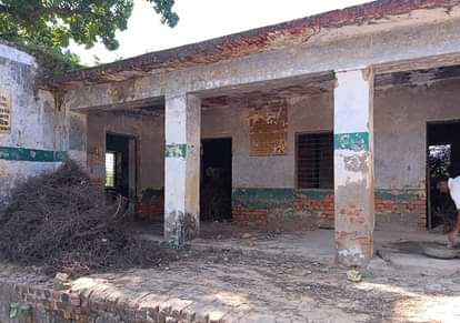 Department forgot to auction dilapidated building, fear of accident