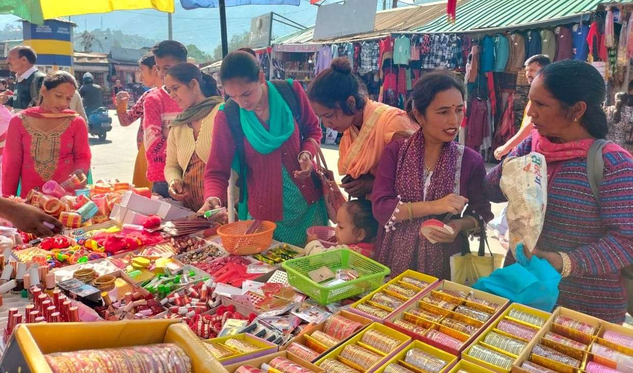 Karva Chauth: Dressing up for the beloved also becomes expensive