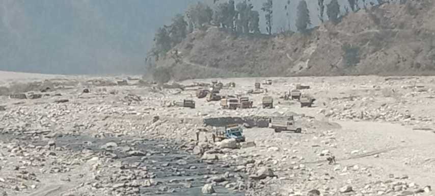 Illegal mining in chalthi