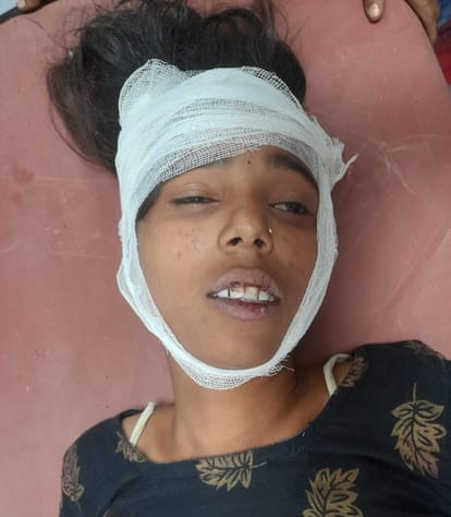 Girl jumps from Atsalia overbridge, bones of both legs broken