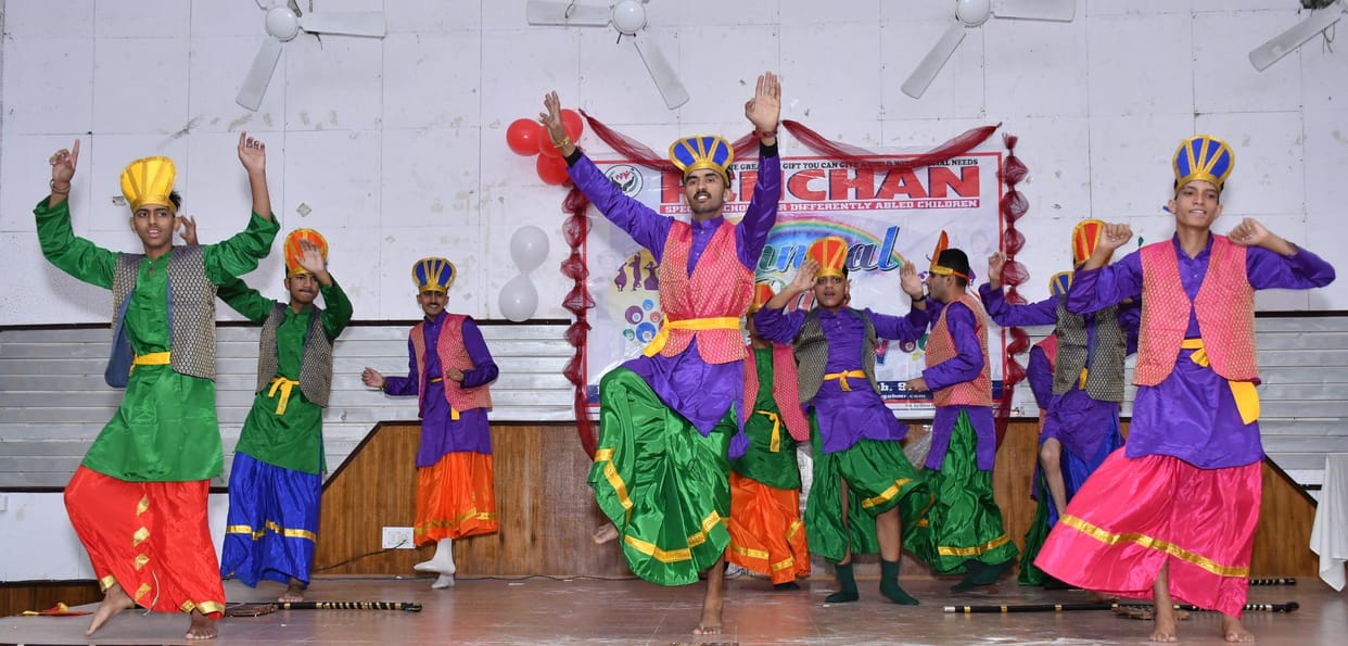 Great performance on the songs Punjabi Gidda, Jai Ho-Jai Ho Shankara