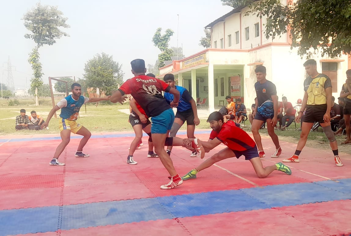 In Kabaddi, Lisadh's team became champion by defeating Stadium B.