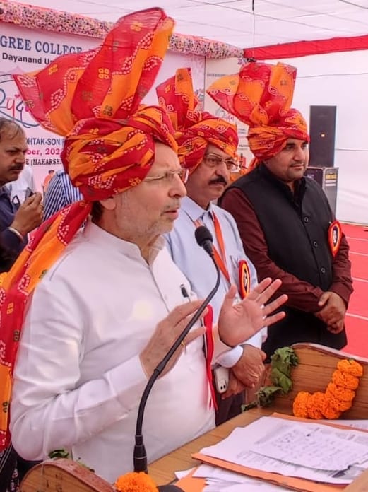 Brahmin well-wishers should tell who had toppled Bhagwat Dayal Sharma's government: MP