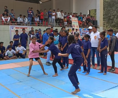 Kabaddi: Cantt and Kala team tops