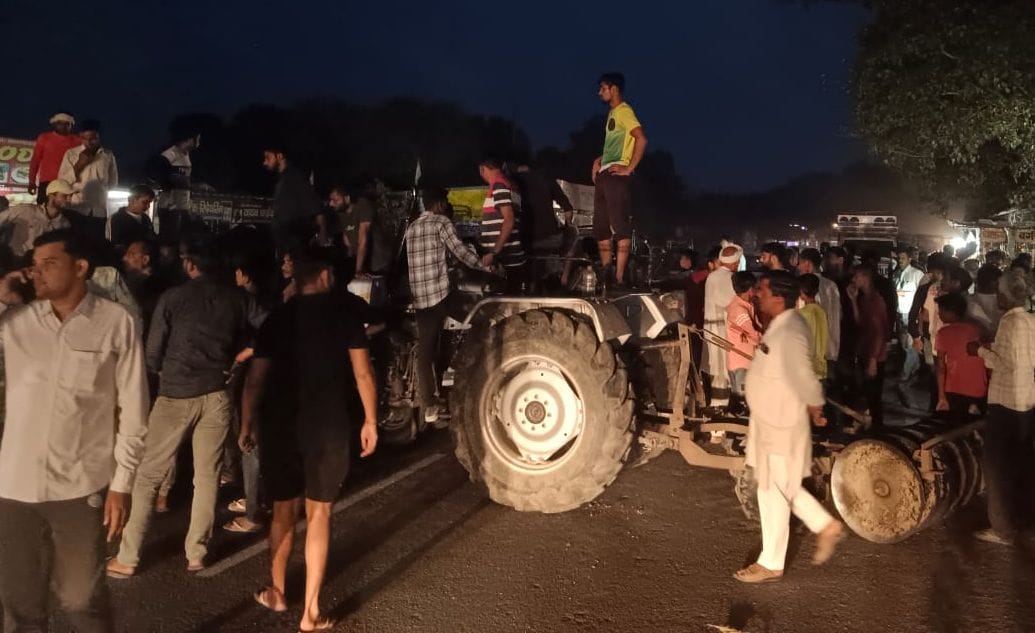 Farmer's dead body cremated at 1.30 pm, National Highway blocked at 6 pm