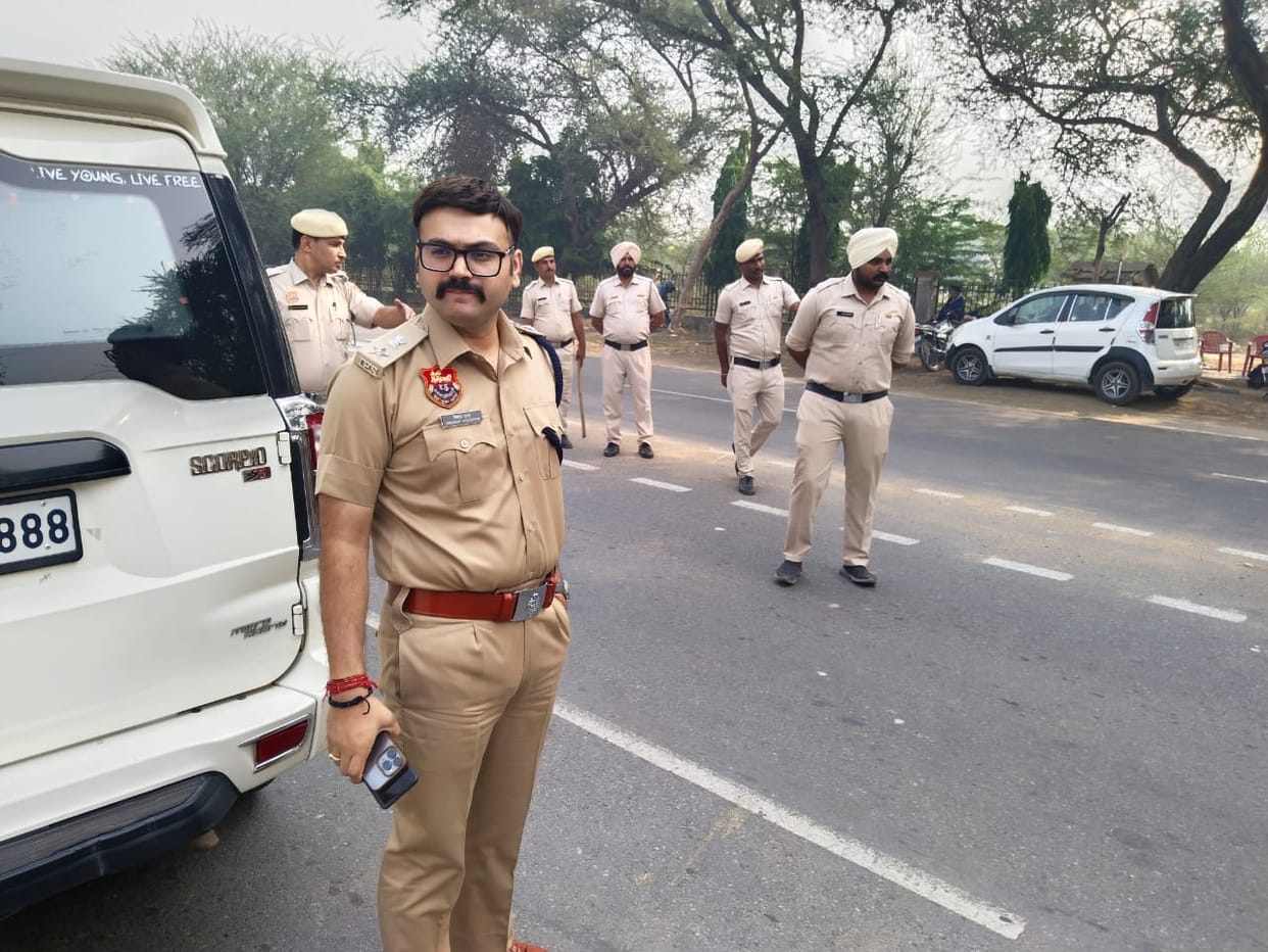 District border sealed by setting up 66 checkpoints, challan issued to 110 vehicles