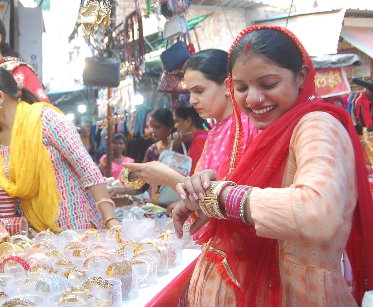 Karva Chauth festival: Market attracting married women