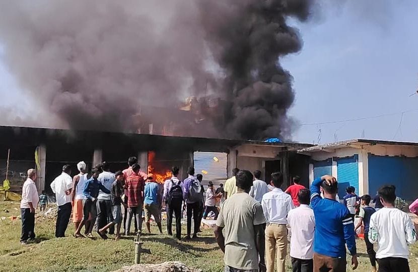 fire in godown 2 died