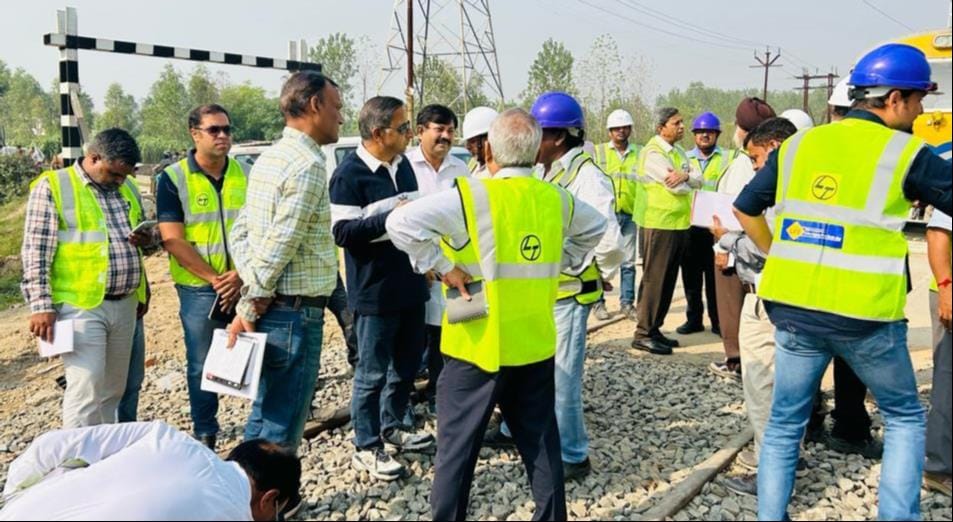150 DP stolen from freight corridor between Khurja to Khatauli
