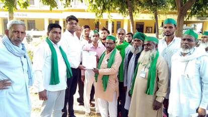 BKU again raised the issue of destruction of crops by stray animals