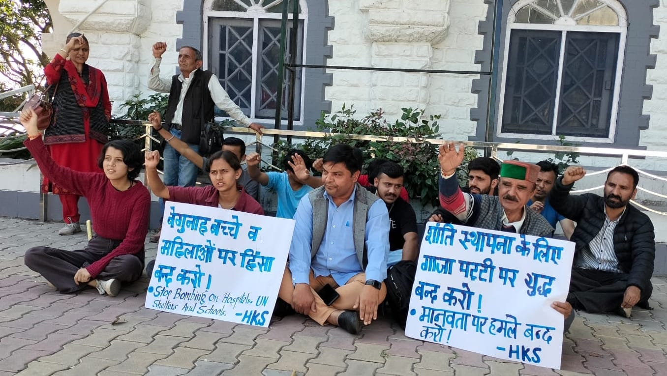 people oppose the war in nahan