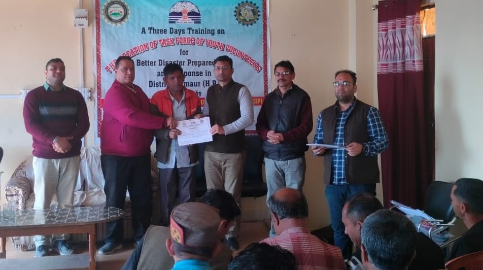 aapdha management programme organised in silai