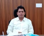 जानकारी देते हुए एसडीएम जगदीश चंद्र,