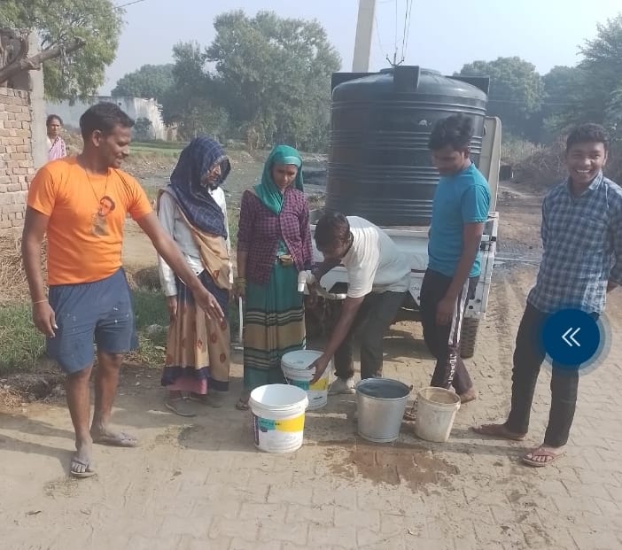 Tube wells stalled, population of 27 thousand thirsty
